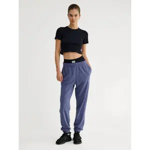 Pantalón de chándal mujer Hummel Pulse image-2