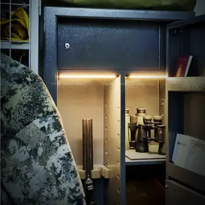 LEG Magnetic Lighting for Gun Cabinet Hunttech image-2