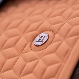 Tapis de selle pour cheval HV Polo Essential GP image-1