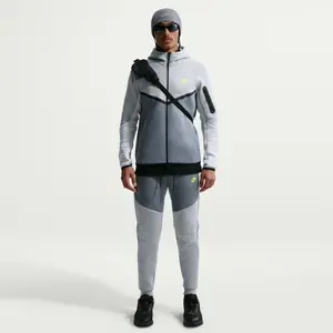 Jacket zipped Nike Tech image-1