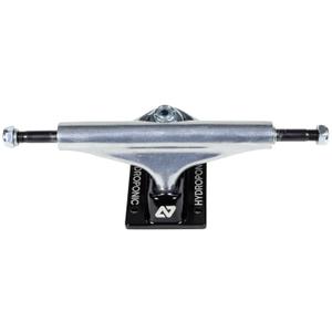 h0028-133-iro-skateboard-truck-hydroponic-hollow-silver