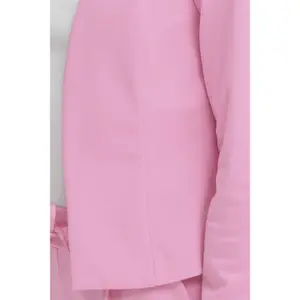 Blazer feminino com corte Ichi Ihkate image-6