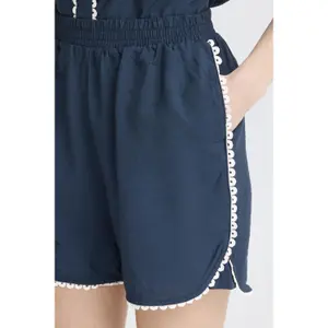 Women's shorts Ichi IHLENI image-5