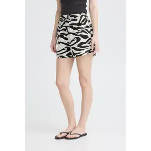 Women's shorts Ichi IHLINNO SHO3 image-3