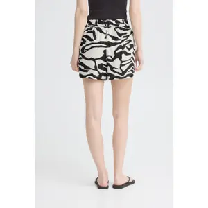 Women's shorts Ichi IHLINNO SHO3 image-5