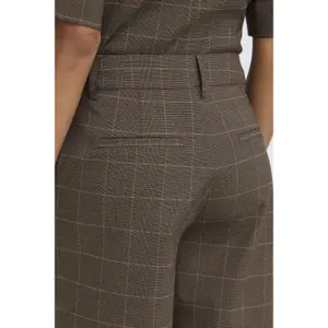 Women's shorts Ichi Nilla image-6