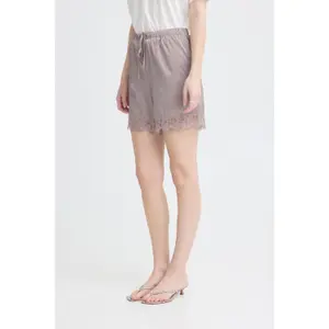 Women's shorts Ichi Fuchilla image-4