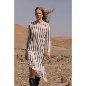 Women's dress Ichi Oskatina image-3