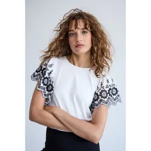 T-shirt de mulher Ichi Malui image-5