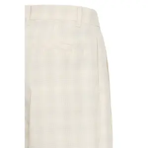 Shorts für Damen Ichi Saffron image-1