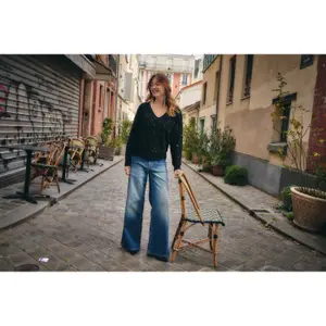 Women's v-neck sweater Ichi Damian image-3