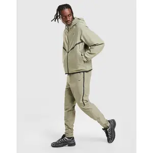Tepláky z úpletu Nike Shori Dri-Fit image-2