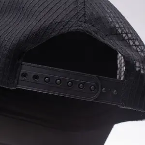 Trucker cap Iguana Garvi image-2