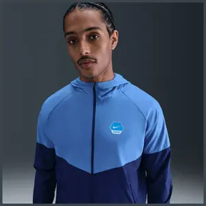 Running jacket Nike image-2