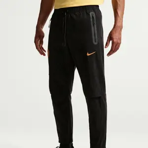 Inter Milan trainingsbroek 2026/27 image-3
