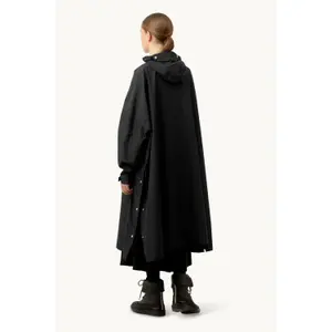 Women's Long Sleeve Waterproof Poncho Ilse Jacobsen Hornbæk image-2