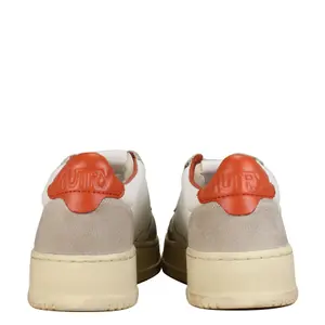 Sneakers für Frauen Autry 01 write crack low WC09 image-3