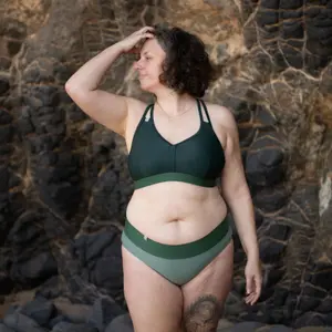 Women's swimsuit top Inaska Wild image-4