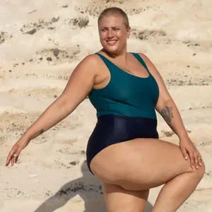 Women's 1-piece swimsuit Inaska Pure Classic Cut image-4