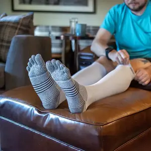 Compression socks Injinji Over the Calf image-3