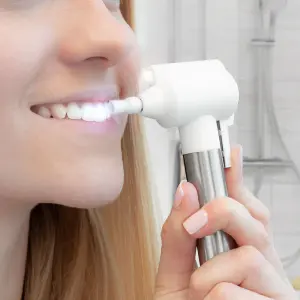 Dental whitener and polisher InnovaGoods Pearlsher