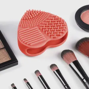 Make-up brush cleaner InnovaGoods Heart image-3