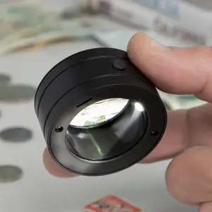Taschenlupe mit Led InnovaGoods Magle image-5
