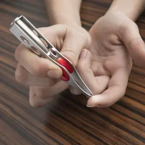 Pince à épiler à led InnovaGoods Lezers image-1