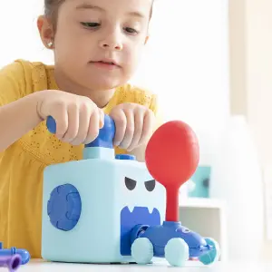 2-in-1 car and balloon launcher toy InnovaGoods Coyloon image-6