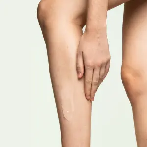 Crème énergisante pour jambes fatiguées InnovaGoods Cbd Zencalm image-6