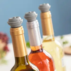 Vacuum pump and wine stoppers InnovaGoods Winuum image-6