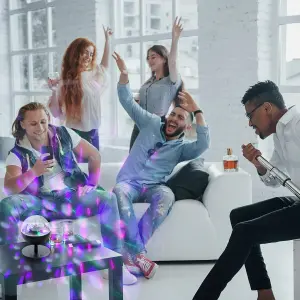 Rechargeable LED spotlight with speaker InnovaGoods Istarlyt image-4