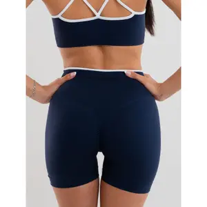 Shorts für Damen Invertika Eclettika image-1