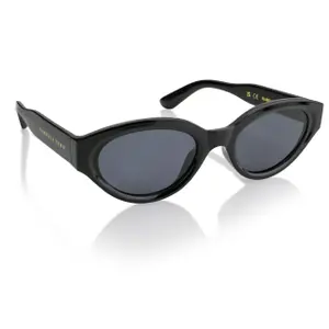 fa06-02-lunettes-de-soleil-femme-isabella-ford-iconic-black-black-tu