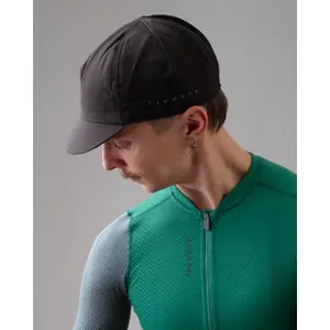 Cap Isadore Signature image-3