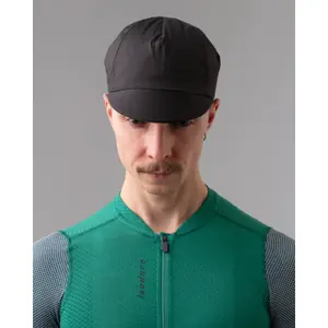 Cap Isadore Signature image-1