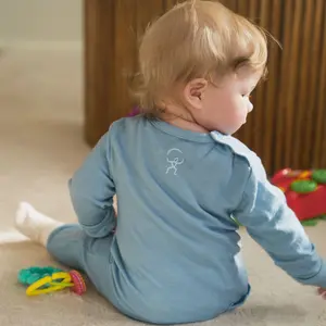 Baby suit Isbjörn of Sweden Husky image-4