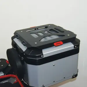 Rear trunk rack Isotta Moto Guzzi V 85 TT image-1