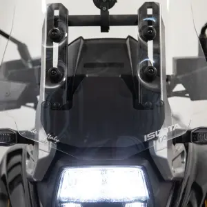 Medium motorcycle windscreen Isotta Suzuki V-strom 1050 2022 image-0