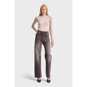 Jeans Straight de Cintura Alta Mulher It's Basic Emma image-1
