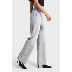 Hochtaillierte Straight Jeans Damen It's Basic Emma image-3