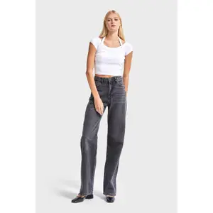 Hochtaillierte Straight Jeans Damen It's Basic Emma image-1