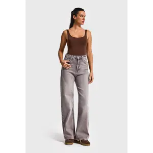 Hochwertige High-Waist Wide Leg Jeans Damen It's Basic image-1
