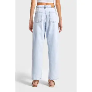 Hochtaillierte Relaxed Jeans mit feiner Kante Damen It's Basic image-2