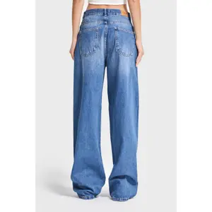 Jeans Loose mit zeitlosem Reiz in mittelhoher Taille für Damen It's Basic image-2