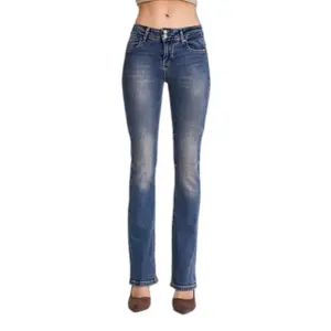 Straight Jeans Comfort and Lasting Appeal Mid-Rise Women's It's Basic image-0