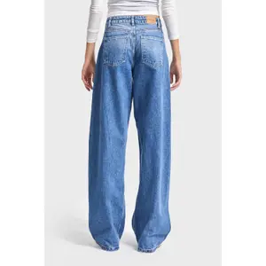 Zeitlose Gerade Jeans mit hoher Taille Damen It's Basic image-2