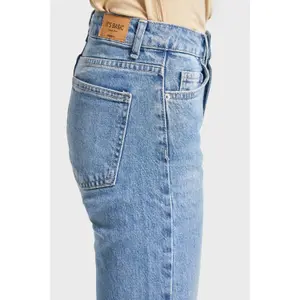 High-Waisted Refined Straight Jeans Women It's Basic image-4