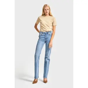 High-Waisted Refined Straight Jeans Women It's Basic image-1