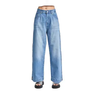 Classic High-Waisted Relaxed Jeans Women It's Basic image-0
